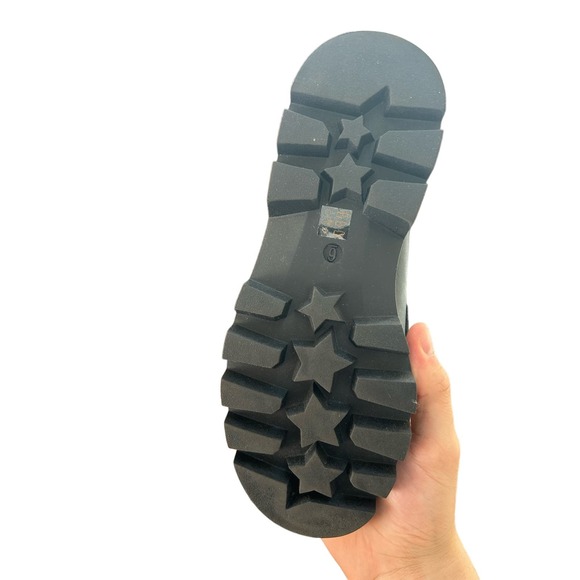 "Chinese Laundry Playback Black Kori Smooth, Size 6, Stylish Women's Footwear" - Picture 5 of 7